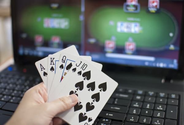 Penggemar esports dan MotoGP di Indonesia dapat bertaruh langsung di platform sportsbook kapuas88